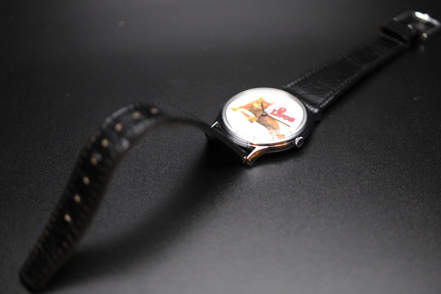 1986 Timex Q "Morris the Cat 9 Lives Cat Food" Quartz Advertising Watch (New Old Stock)