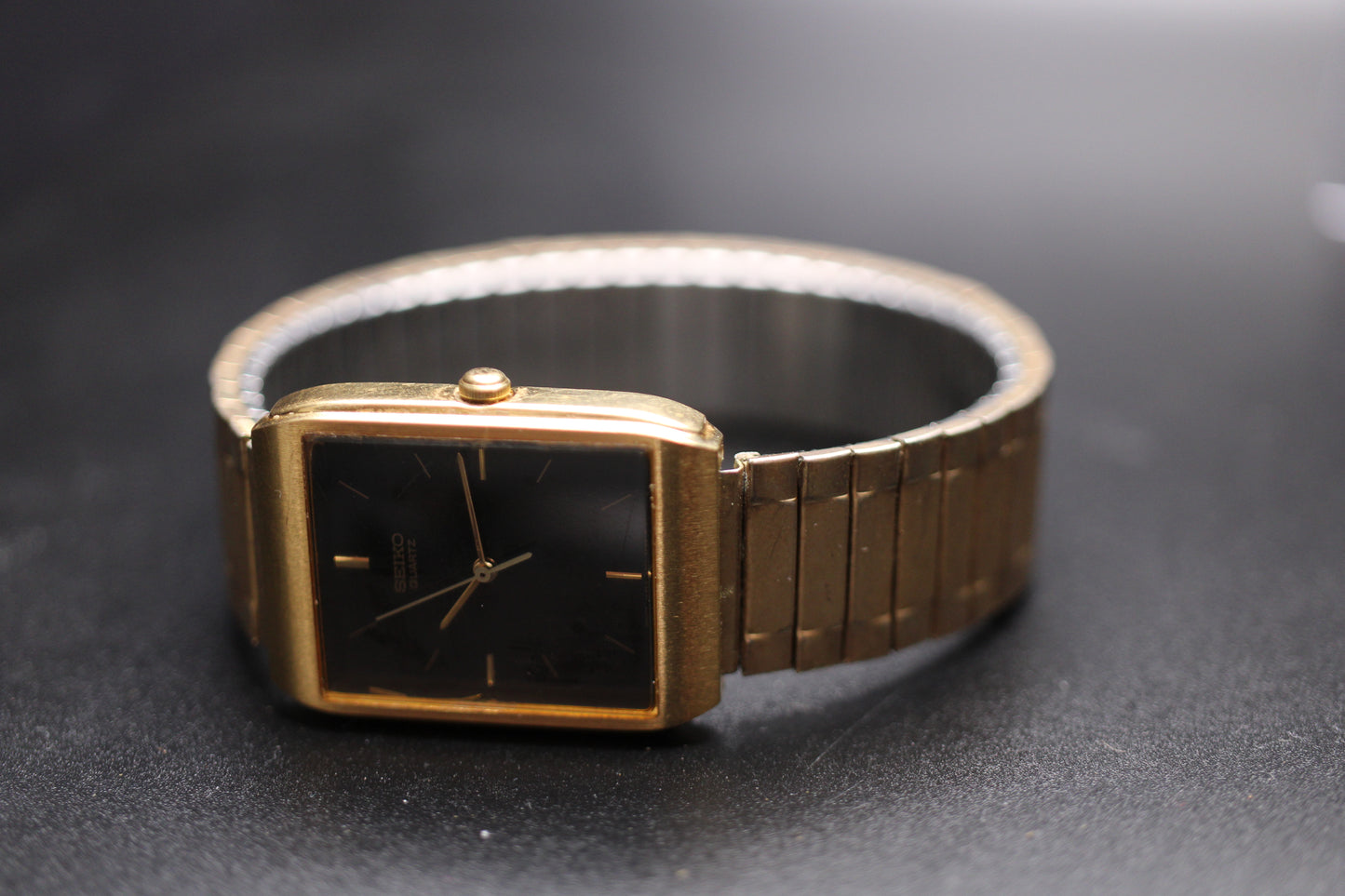 1998 Seiko Tank Quartz Ref. 270614