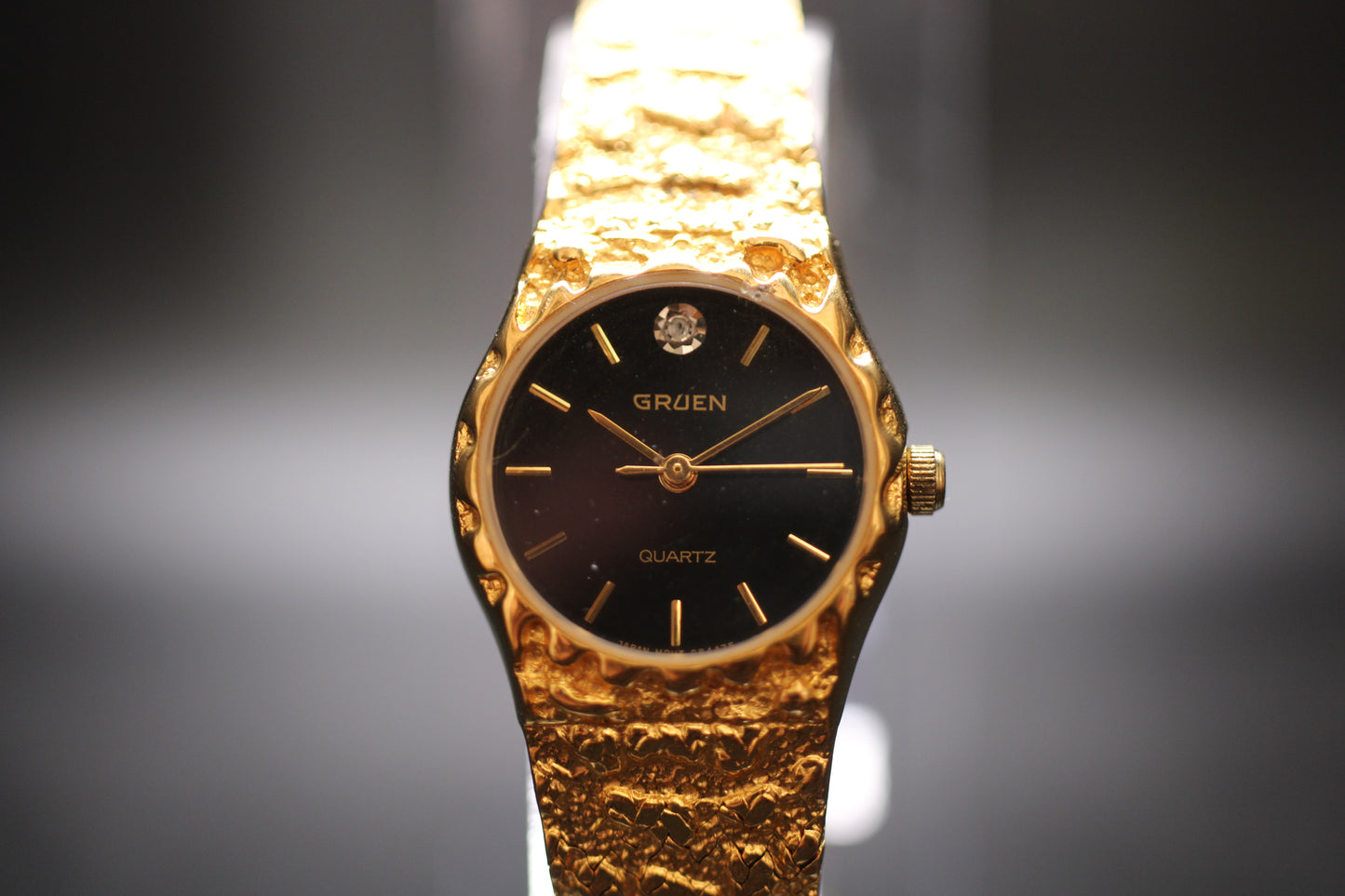 1990s Gruen Women's Diamond Gold Nugget Quartz Ref.259-2035