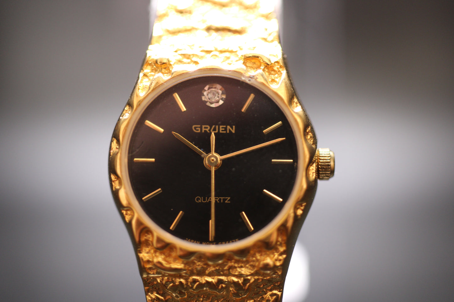 1990s Gruen Women's Diamond Gold Nugget Quartz Ref.259-2035