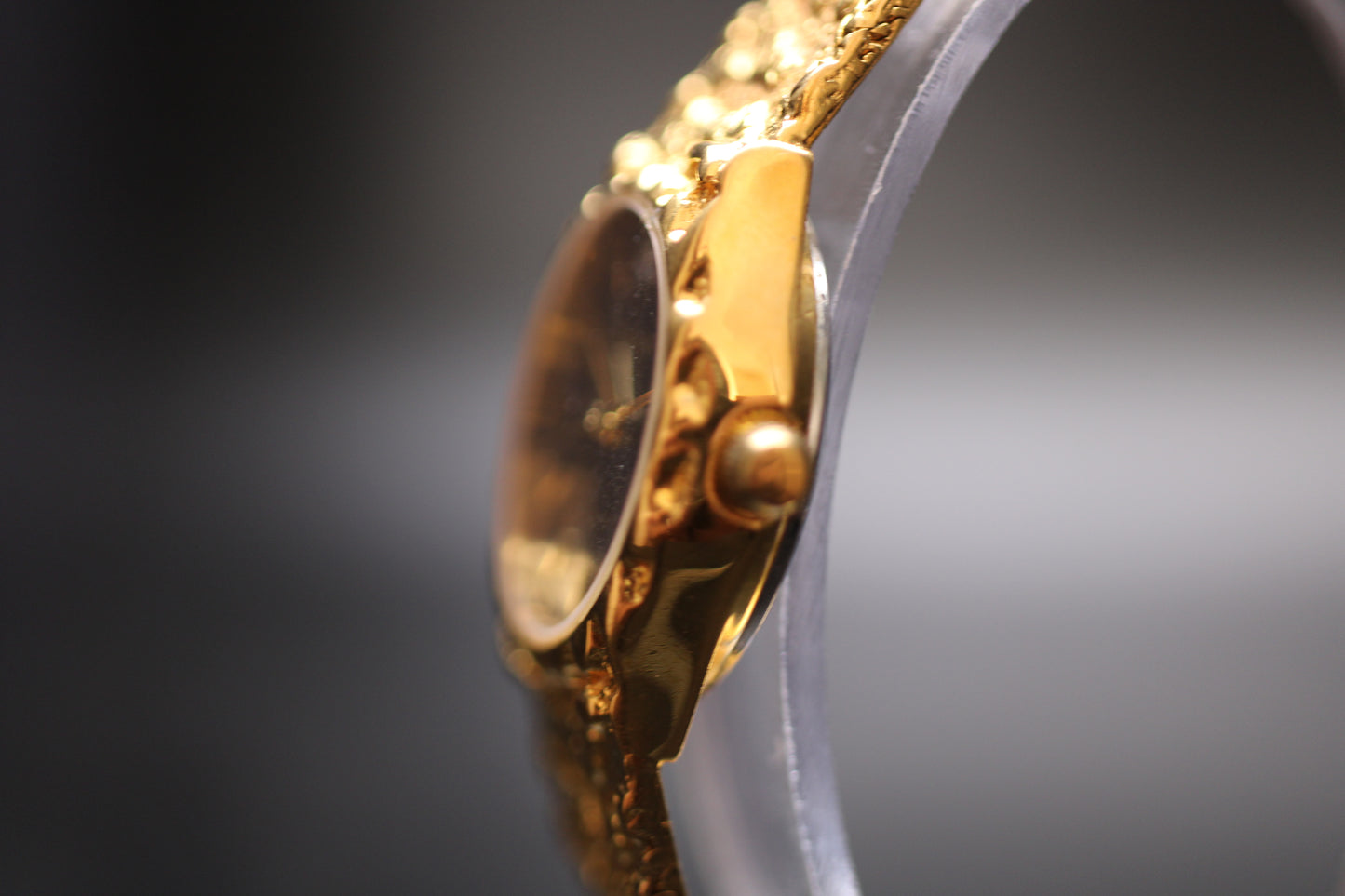 1990s Gruen Women's Diamond Gold Nugget Quartz Ref.259-2035