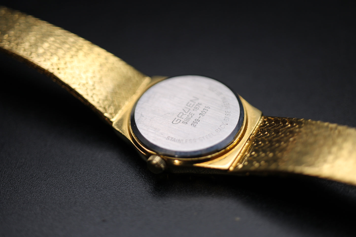 1990s Gruen Women's Diamond Gold Nugget Quartz Ref.259-2035