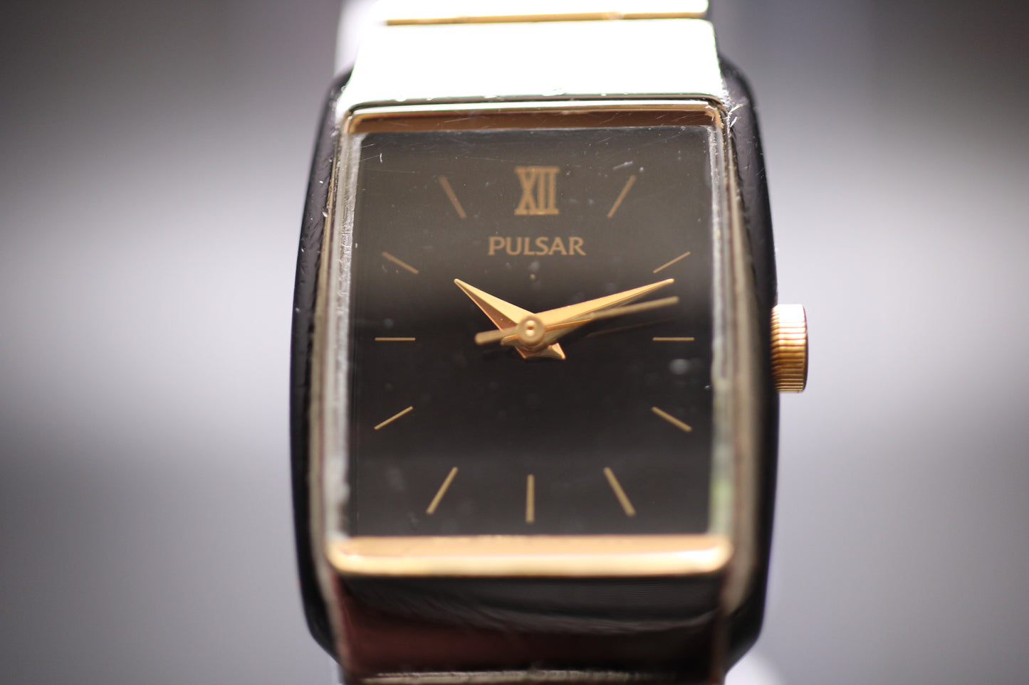 1990 Pulsar Women's Tank Quartz Watch Ref. 081246, V401-6080