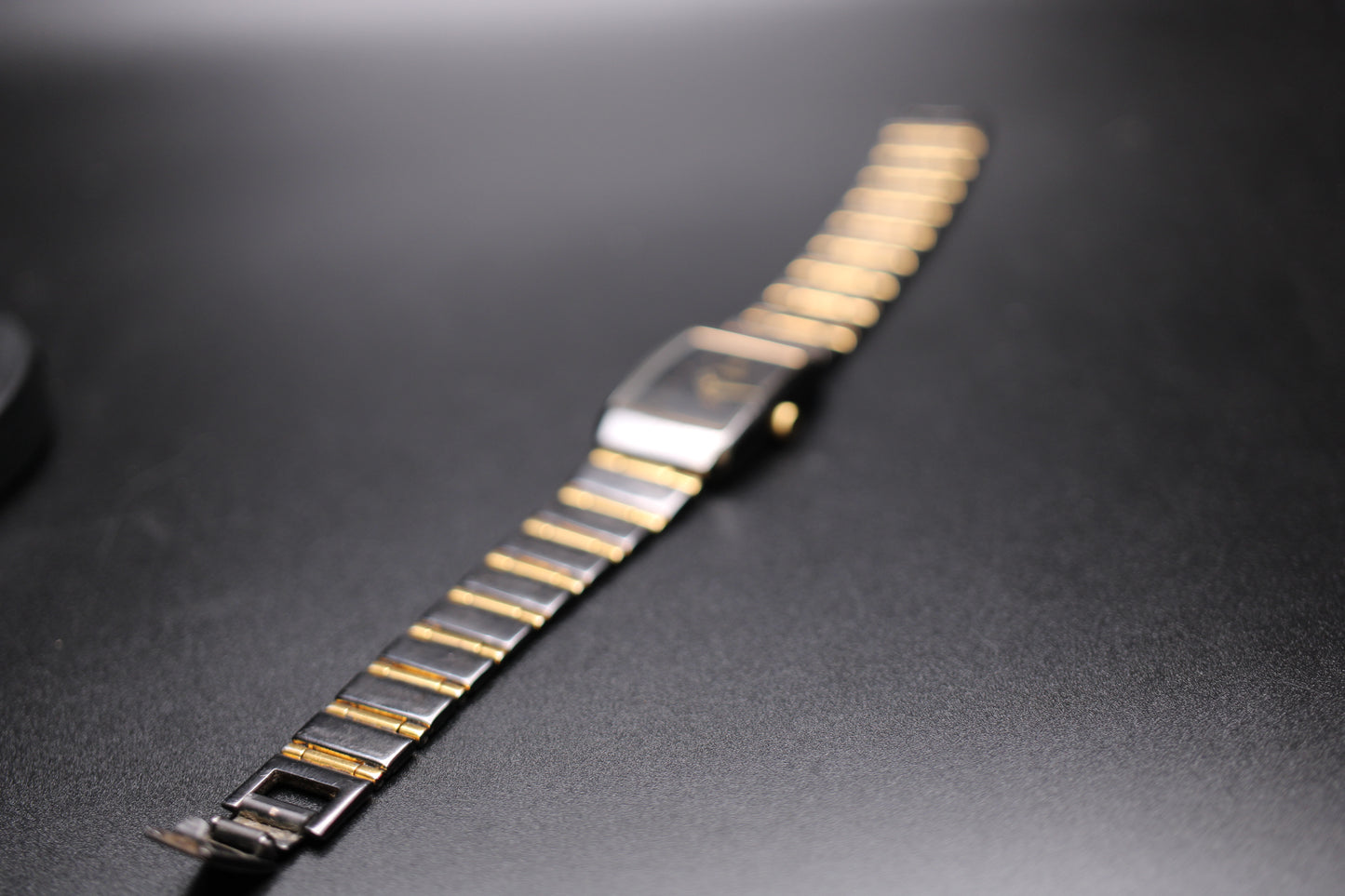 1990 Pulsar Women's Tank Quartz Watch Ref. 081246, V401-6080