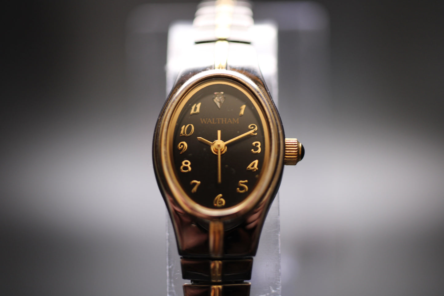 1998 Waltham Ladies Quartz Watch Ref. WAW023
