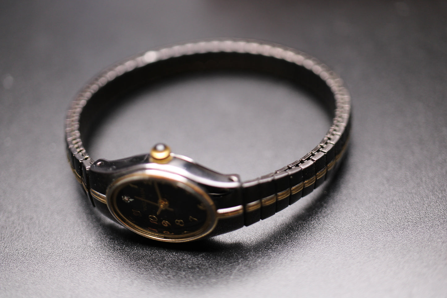 1998 Waltham Ladies Quartz Watch Ref. WAW023