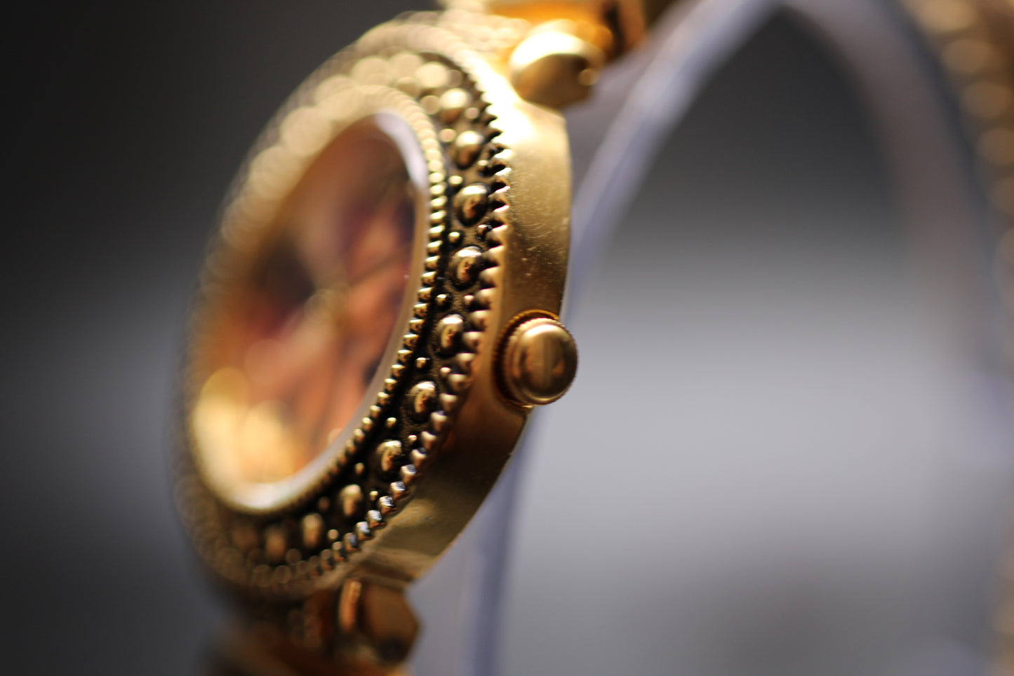 1995 Seiko Instruments Inc. Cherub Sistine Madonna Quartz Watch Ref. F67611-7
