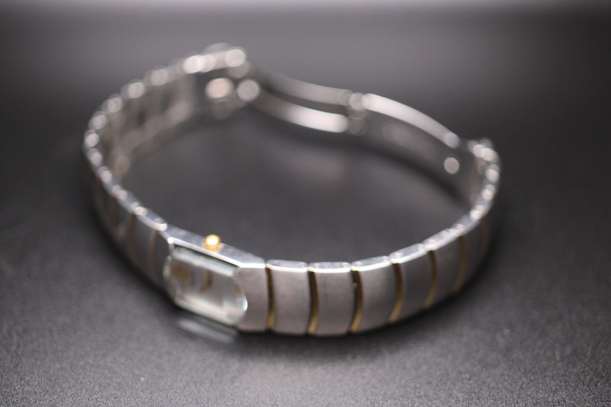 2003 Pulsar Ladies Quartz Integrated Bracelet Sports Watch Ref. 380362