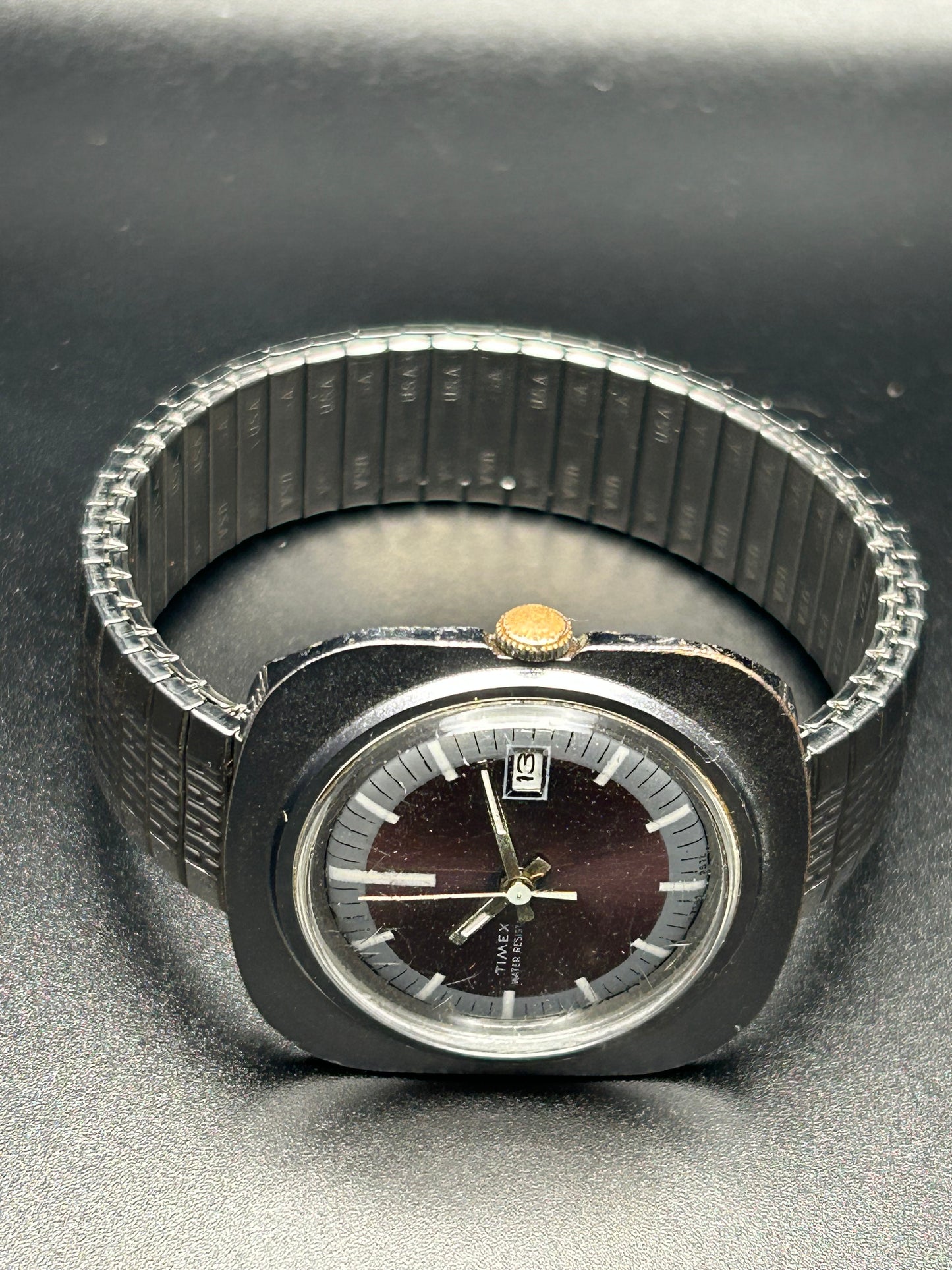 1972 Timex Marlin Calendar Contoured Square Shape Mechanical Watch Ref. 27550 2572