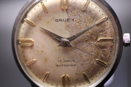 1947 Gruen 25-Jewel Stunning Patina Autowind Automatic Watch Ref. 570 SS-114