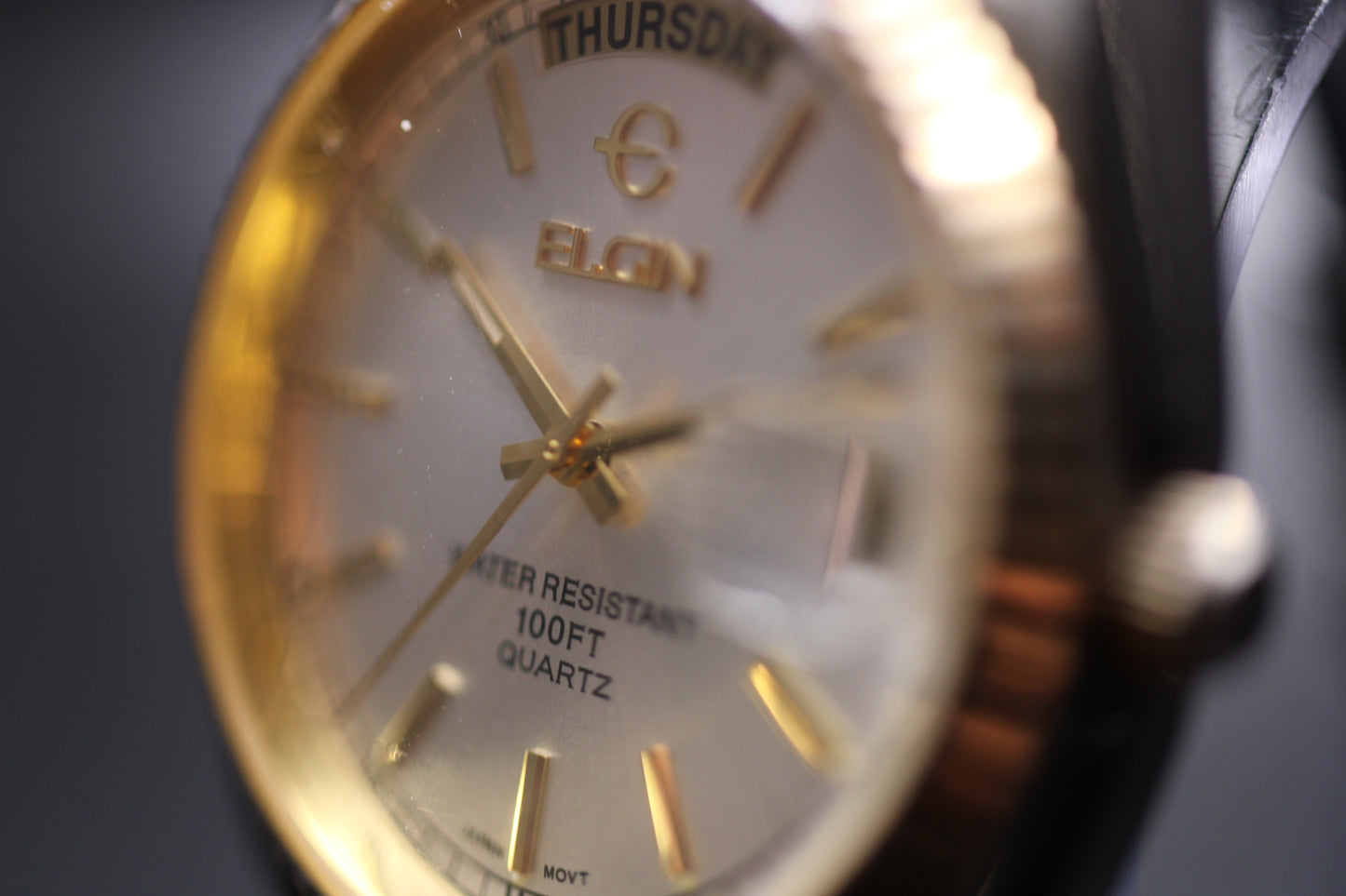 1990s Elgin Presidential DayDate Fluted Bezel Quartz Watch Ref. FC-12