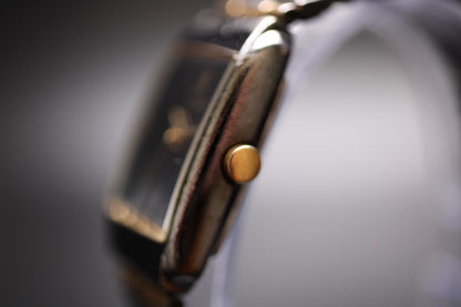 1990 Pulsar Women's Tank Quartz Watch Ref. 081246, V401-6080
