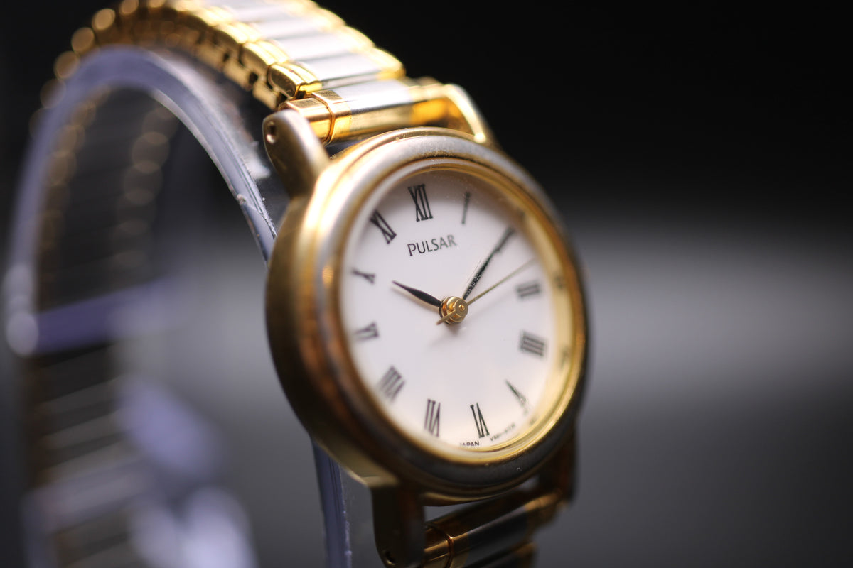 1998 Pulsar Ladies Two-Tone Roman Numeral Quartz Watch Ref. 871850