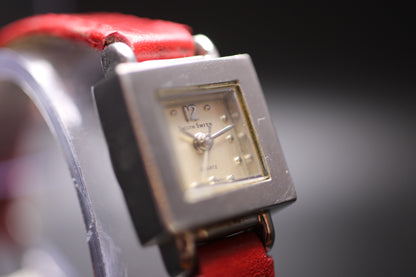 2000s Jacelyn Smith Quartz Ladies Square Case Ref. S36-03