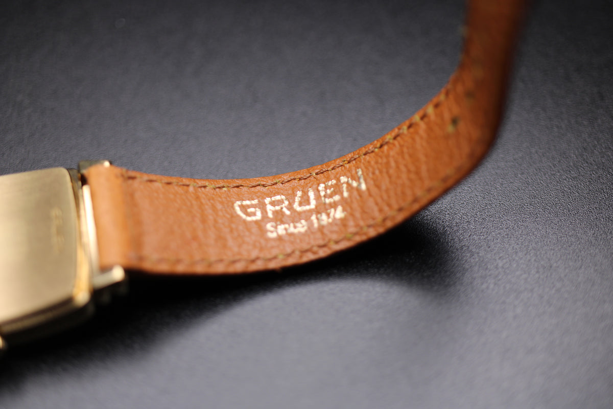 1990s Gruen Curvex Re-issue 10 Micron Gold Plating Small Seconds Tank / Tonneau Case Quartz Watch