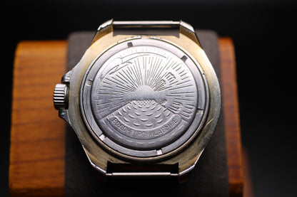 1990 Vostok USSR Komandirskie SU-24 Date Mechanical Watch