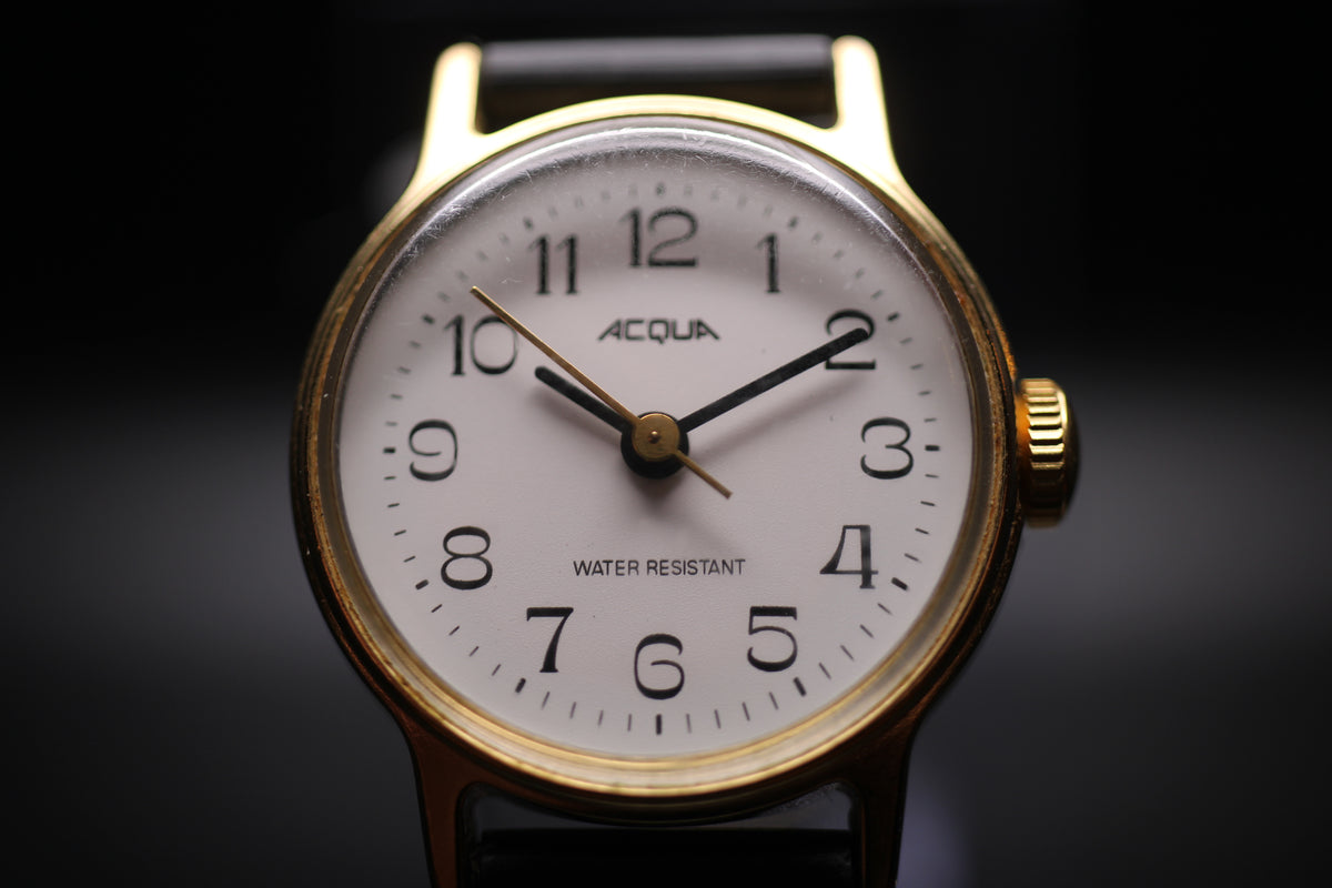 1991 Acqua (by Timex) Ladies Mechanical Watch