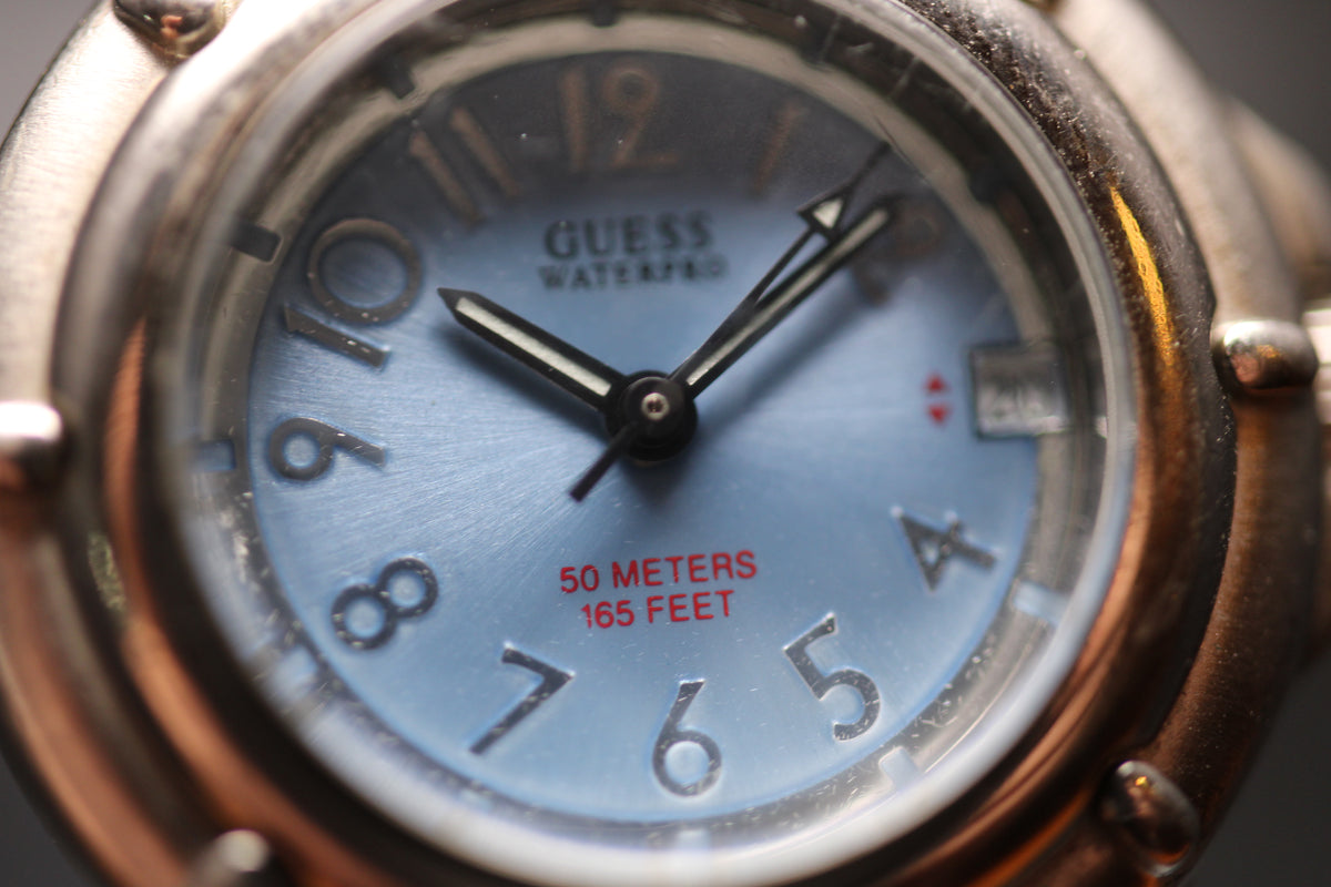 1998 Guess Waterpro Ladies Quartz Dive Watch Ref. G80158L