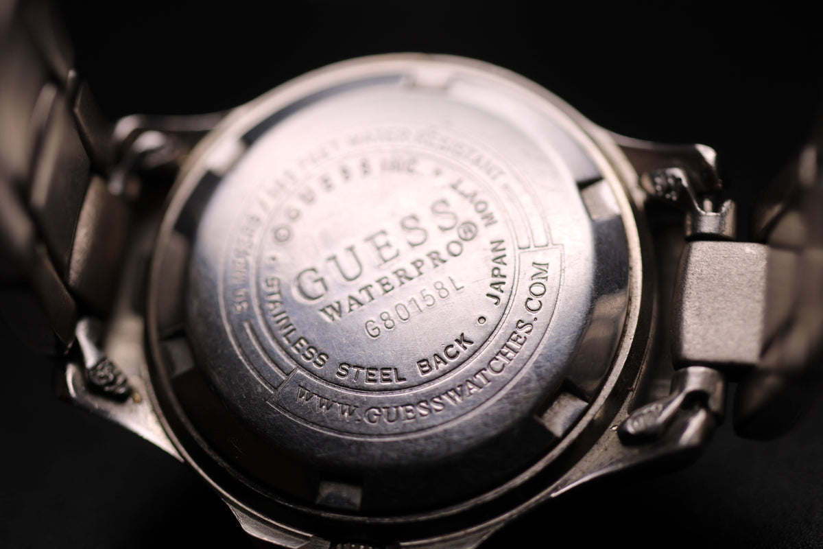 1998 Guess Waterpro Ladies Quartz Dive Watch Ref. G80158L