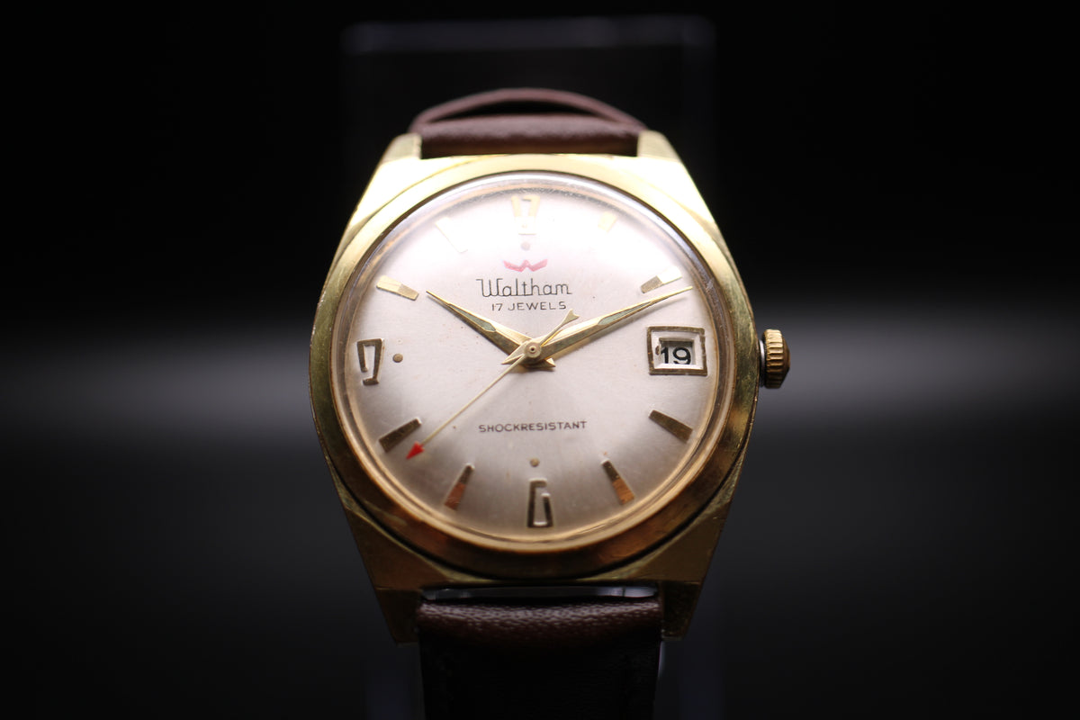 1960s Waltham Watch Co. Shockresistant 17-Jewel Mechanical Watch