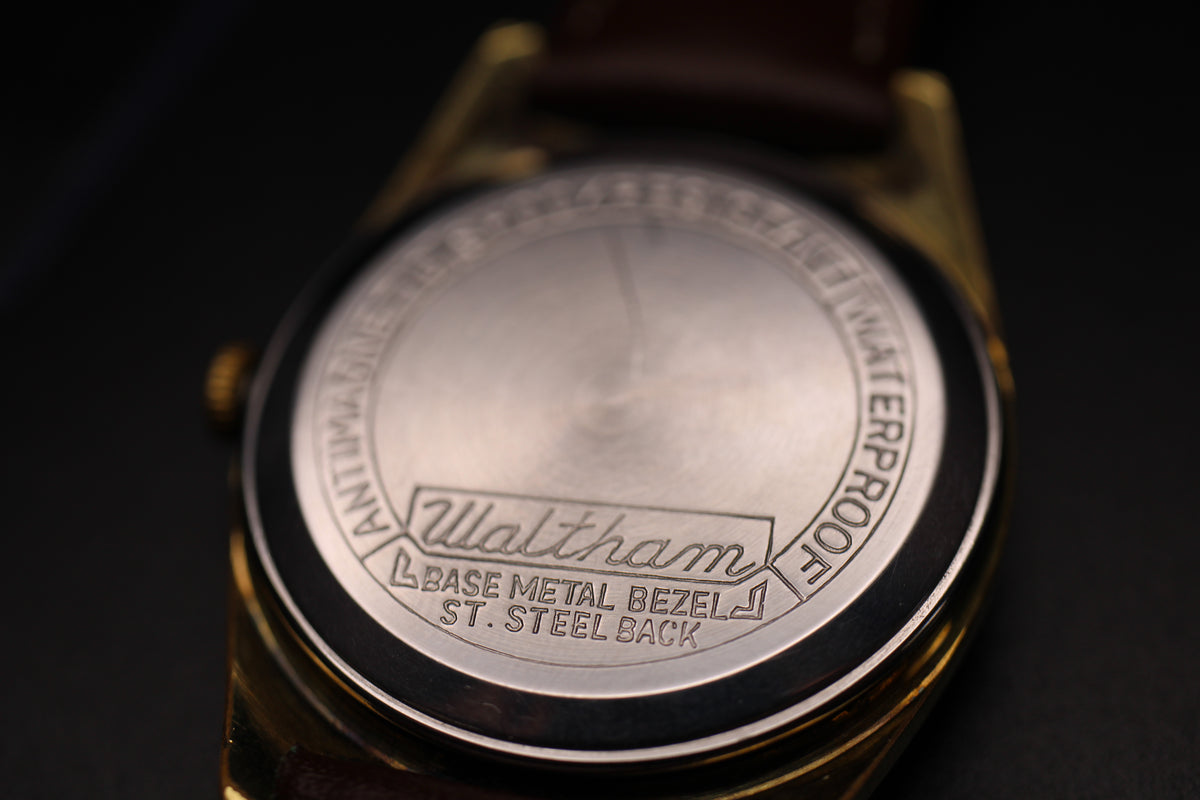 1960s Waltham Watch Co. Shockresistant 17-Jewel Mechanical Watch