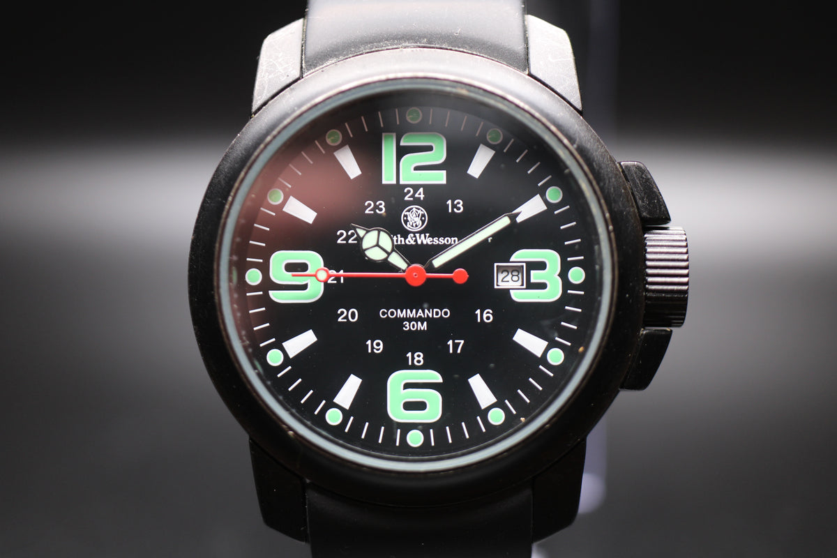 2012 Smith & Wesson Amphibian Commando Quartz Ref. SW-1100